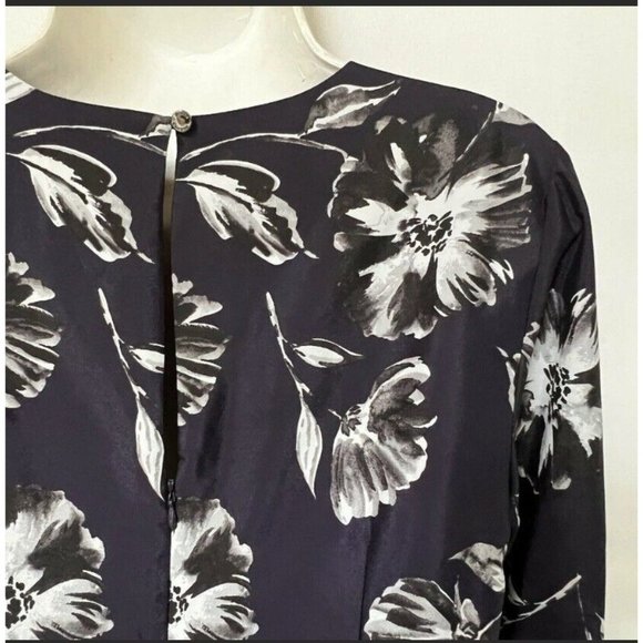 Vince Camuto Crepe de China A-Line Dress Bell Sleeve Floral Navy Blue‎ Size 4 - Picture 6 of 10